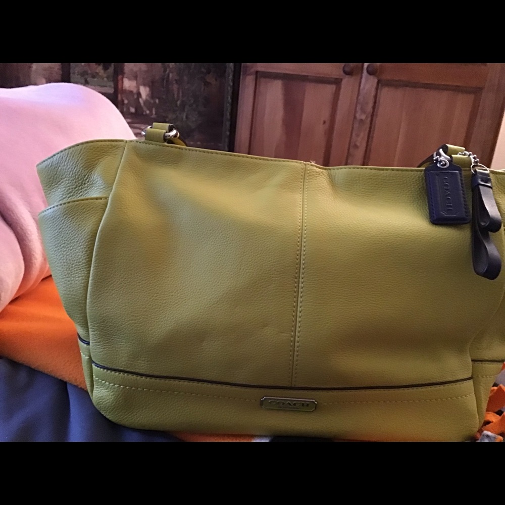 Like new coach purse.